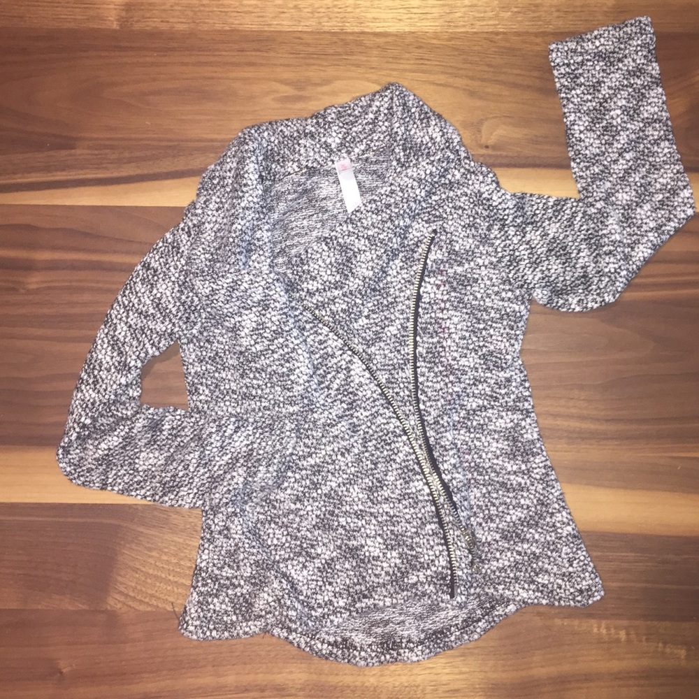 Zip up black light jacket